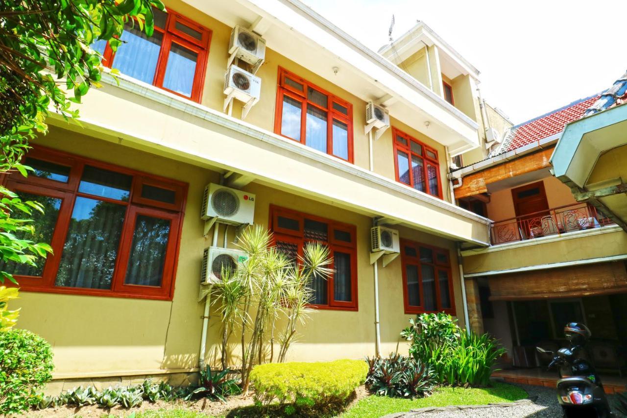 Reddoorz Plus Near Brawijaya Museum Hotel Malang Luaran gambar